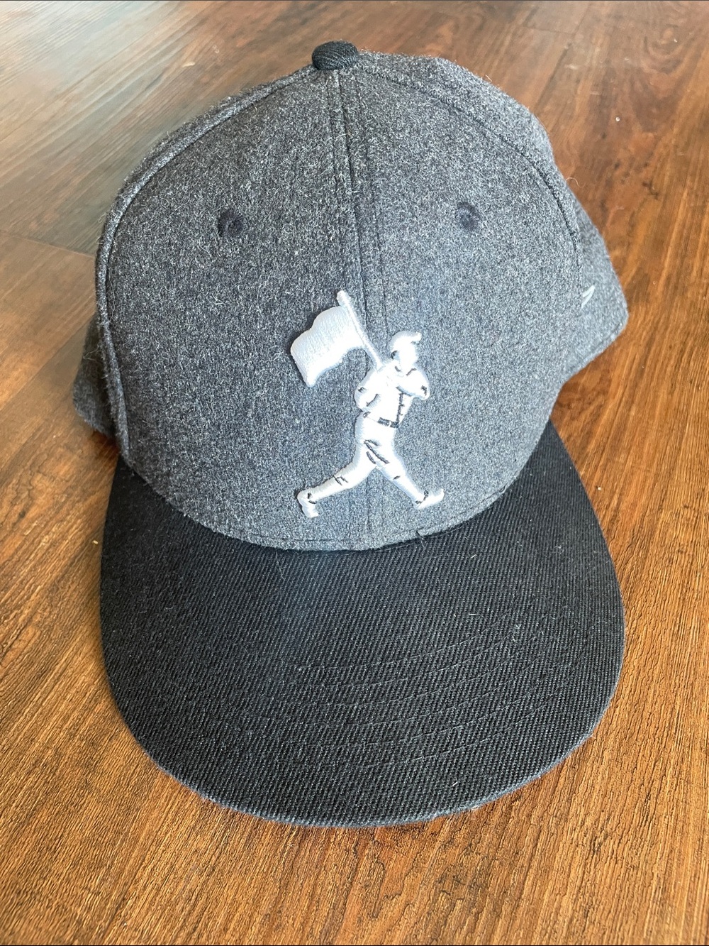 Baseballism Men's Grey & Black Flagman fitted 7 3/8